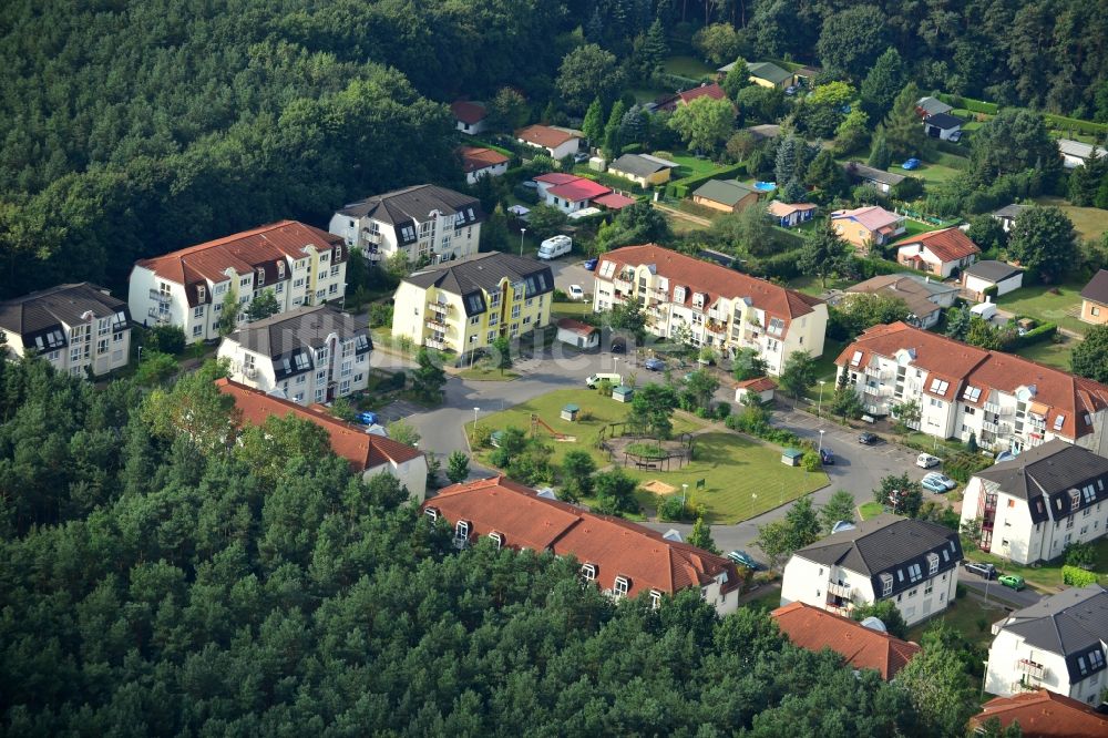 Velten von oben - Wohnanlage / Wohngebiet Am Kuschelhain in Velten im Bundesland Brandenburg