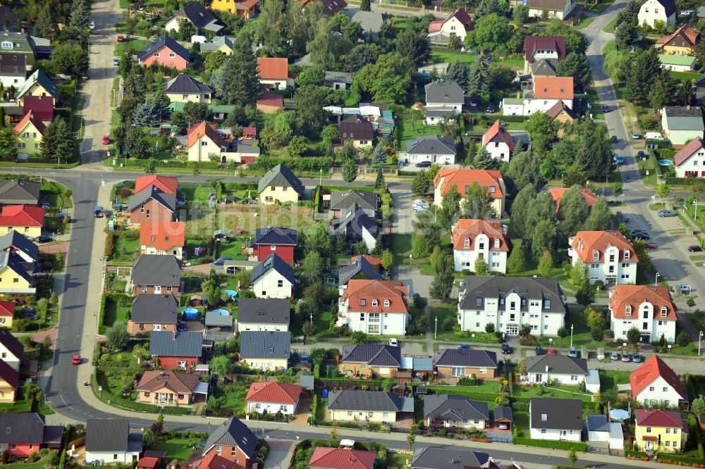 Zepernick Gemeimnde Panketal aus der Vogelperspektive: Wohnanlage / Wohngebiet Am Mühlenberg in Zepernick im Bundesland Brandenburg