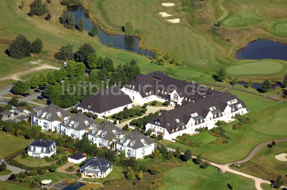 Luftbild Michendorf - Wohnanlagen der HVB Immobilien am Areal des malerisch gelegenen Golf- und Country Club Seddiner See