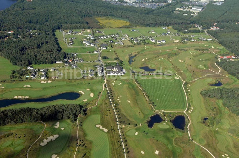 Luftaufnahme Michendorf - Wohnanlagen der HVB Immobilien am Areal des malerisch gelegenen Golf- und Country Club Seddiner See