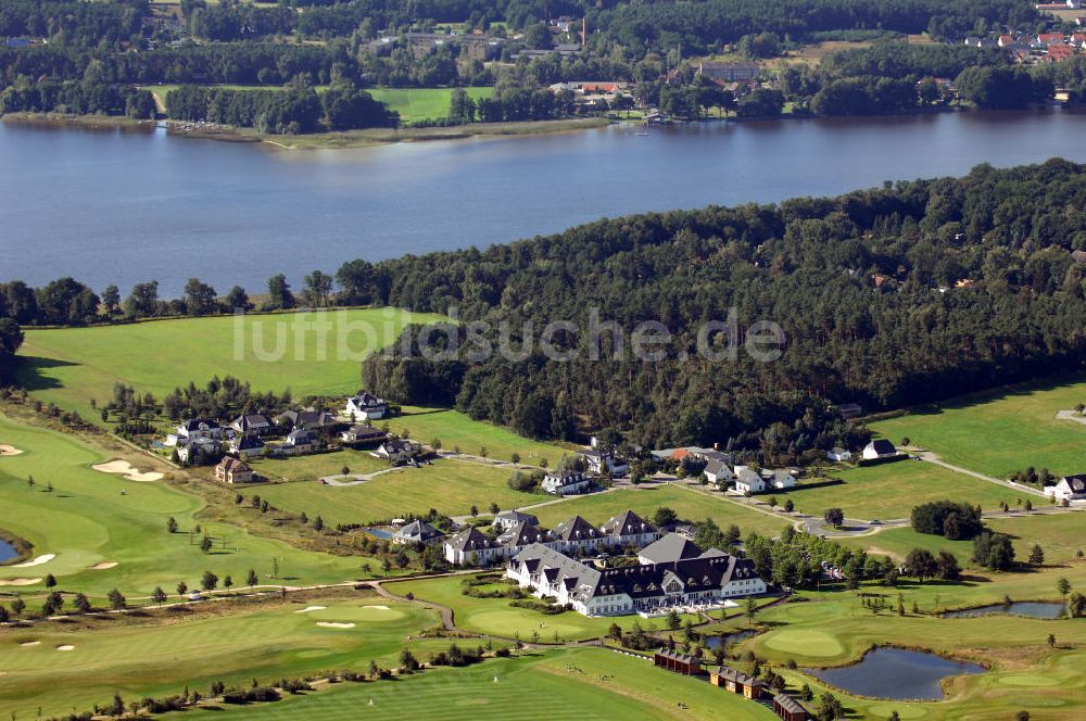 Michendorf aus der Vogelperspektive: Wohnanlagen der HVB Immobilien am Areal des malerisch gelegenen Golf- und Country Club Seddiner See