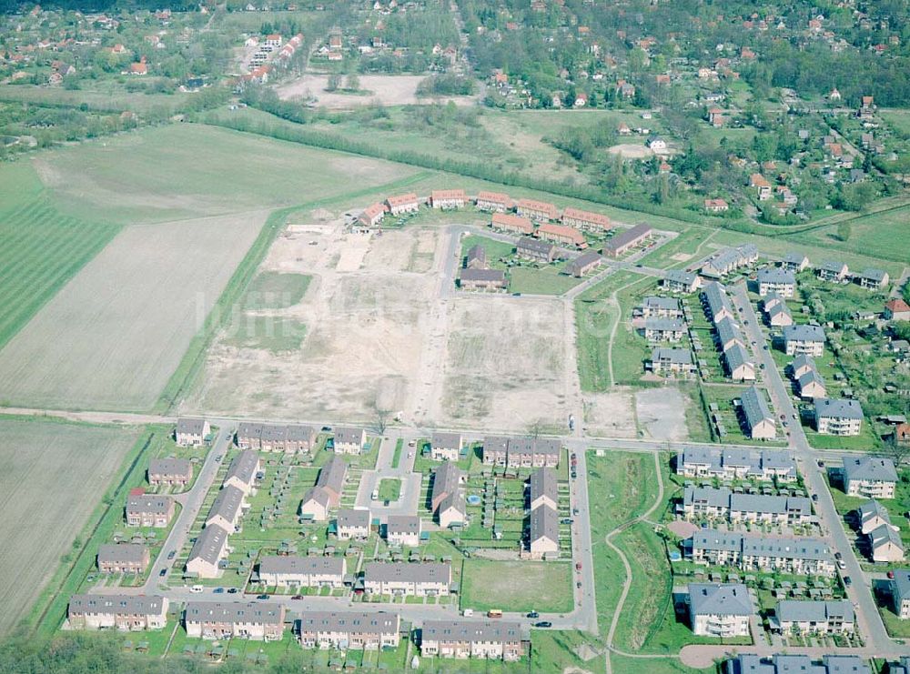 Dallgow / Brandenburg aus der Vogelperspektive: Wohnanlagenneubau der Content Berlin Bauträger GmbH in Dallgow / Brandenburg