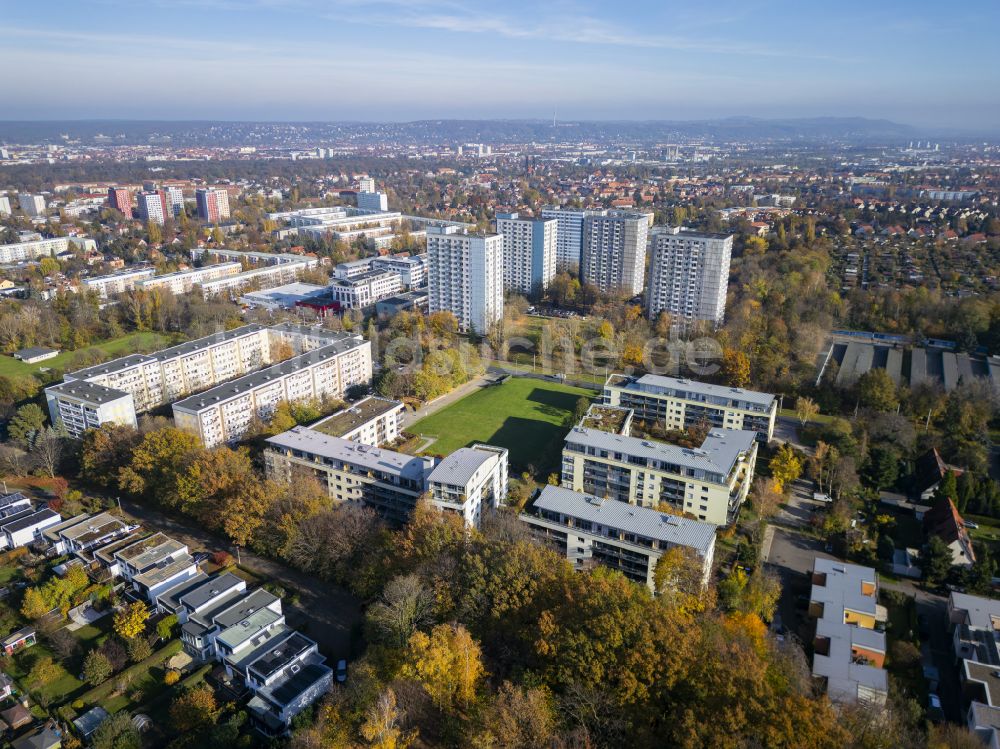 Luftbild Dresden - Wohnbauten und Hochhäuser in Zschertnitz in Dresden im Bundesland Sachsen, Deutschland