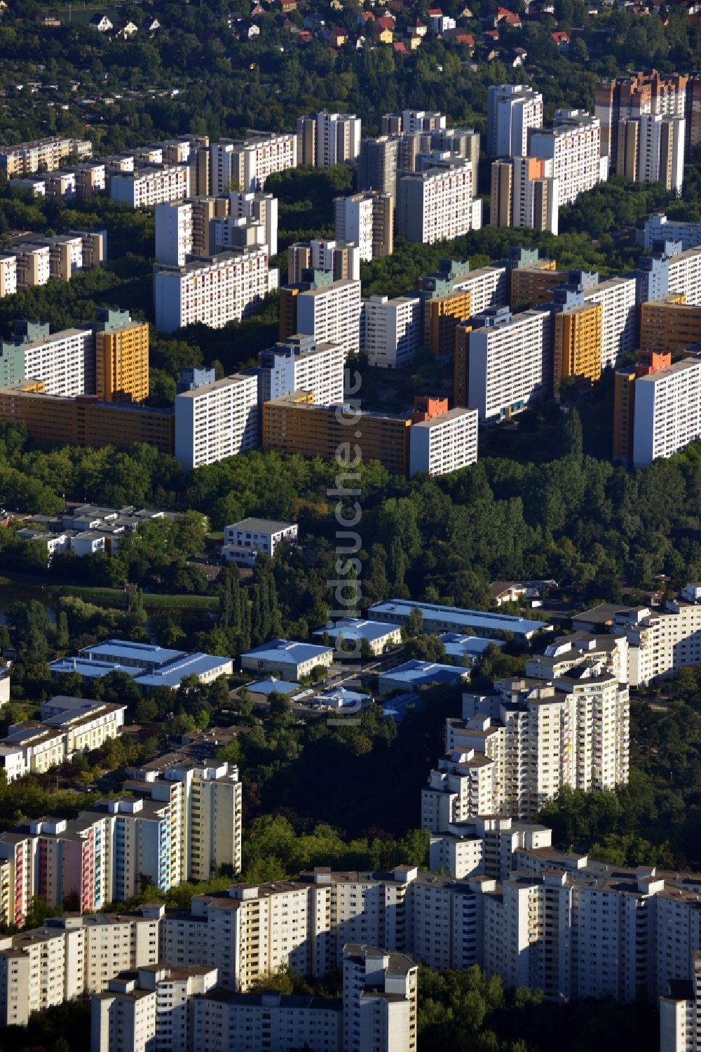 Luftaufnahme Berlin OT Märkisches Viertel - Wohnblöcke in der Großwohnsiedlung Märkisches Viertel in Berlin