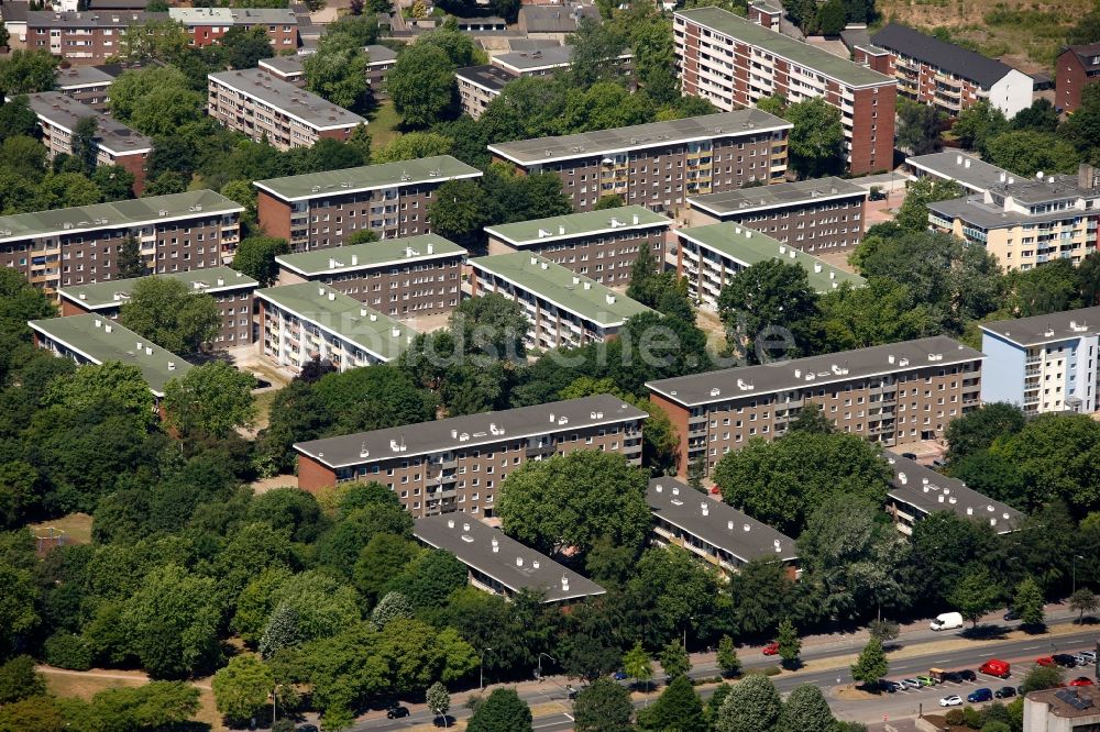 Luftaufnahme Duisburg - Wohnblocksiedlung in Duisburg im Bundesland Nordrhein-Westfalen