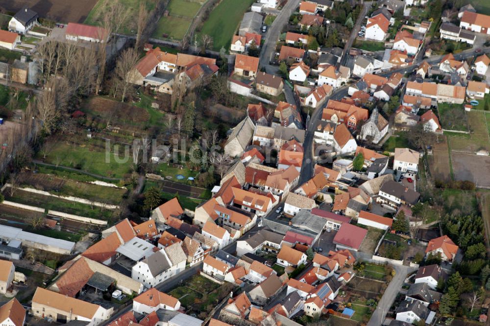 Alzey von oben - Wohngebiet Alzey