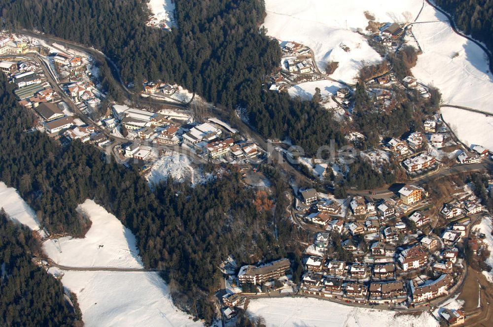 Voels aus der Vogelperspektive: Wohngebiet am Bachtröglweg (Via Bachtrogl) in Voels am Schlern (Fiè Allo Sciliar) in Italien