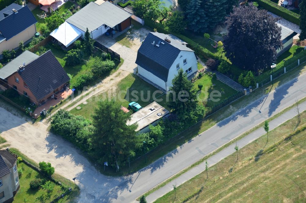 Zühlsdorf aus der Vogelperspektive: Wohngebiet an der Basdorfer Straße / Karl-Schmidt-Straße in Zühlsdorf im Bundesland Brandenburg