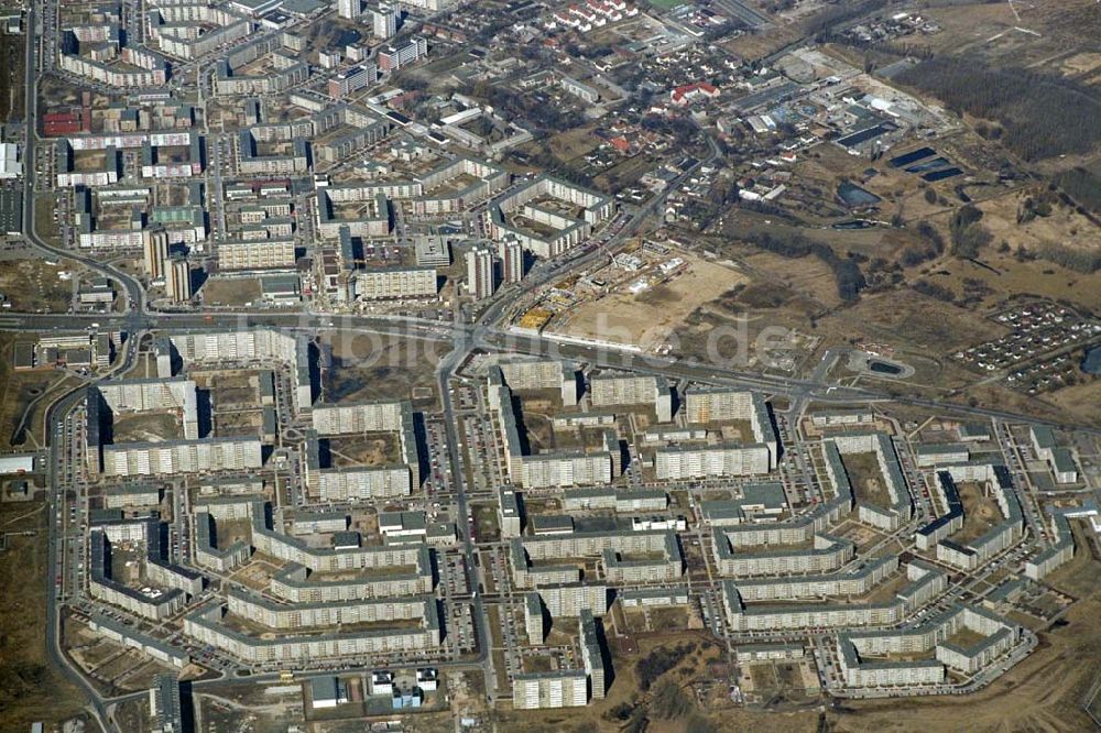 Luftbild Berlin - MARZAHN - Wohngebiet in Berlin-Marzahn. 1995