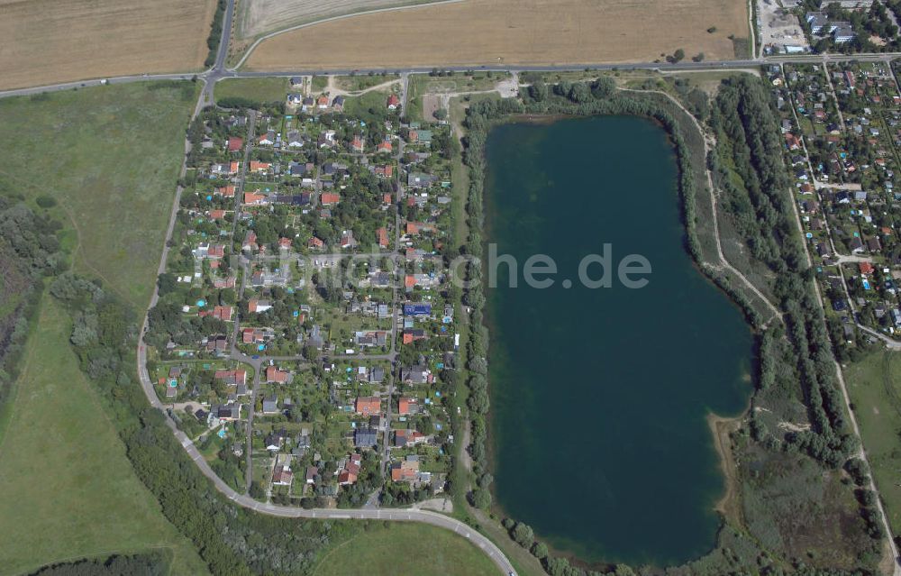 Berlin von oben - Wohngebiet am Biesdorfer See