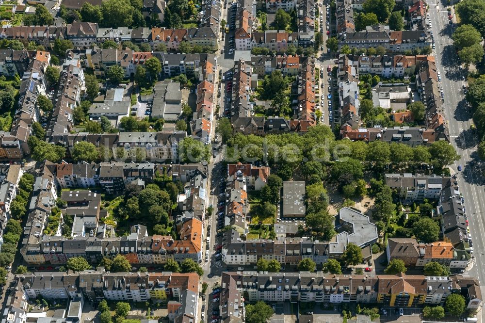 Luftaufnahme Essen Rüttenscheid - Wohngebiet mit Blockrandbebauung im Stadtteil Rüttenscheid in Essen in Nordrhein-Westfalen