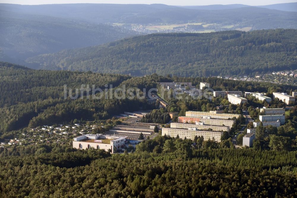 Luftbild Aue - Wohngebiet Brünlasberg mit Plattenbau- Wohngebäuden im Westen von Aue im Bundesland Sachsen