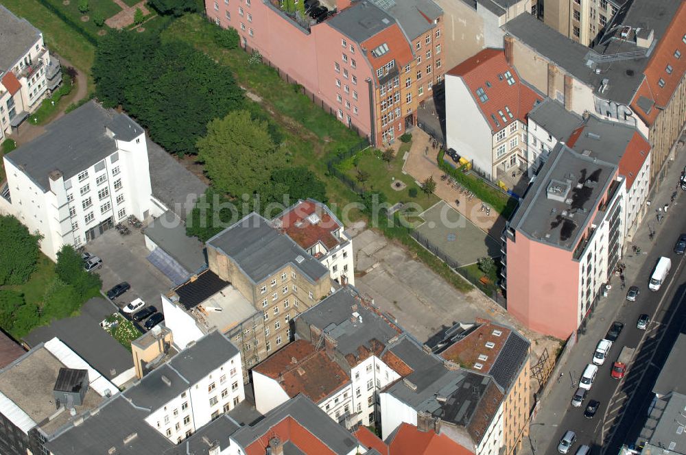 Luftaufnahme Berlin - Wohngebiet an der Brunnenstrasse 194 in 10119 Berlin