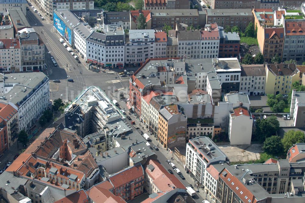 Berlin aus der Vogelperspektive: Wohngebiet an der Brunnenstrasse 194 in 10119 Berlin