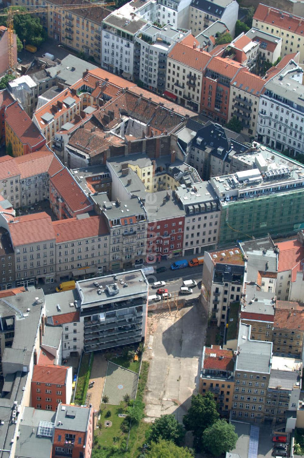 Berlin von oben - Wohngebiet an der Brunnenstrasse 194 in 10119 Berlin