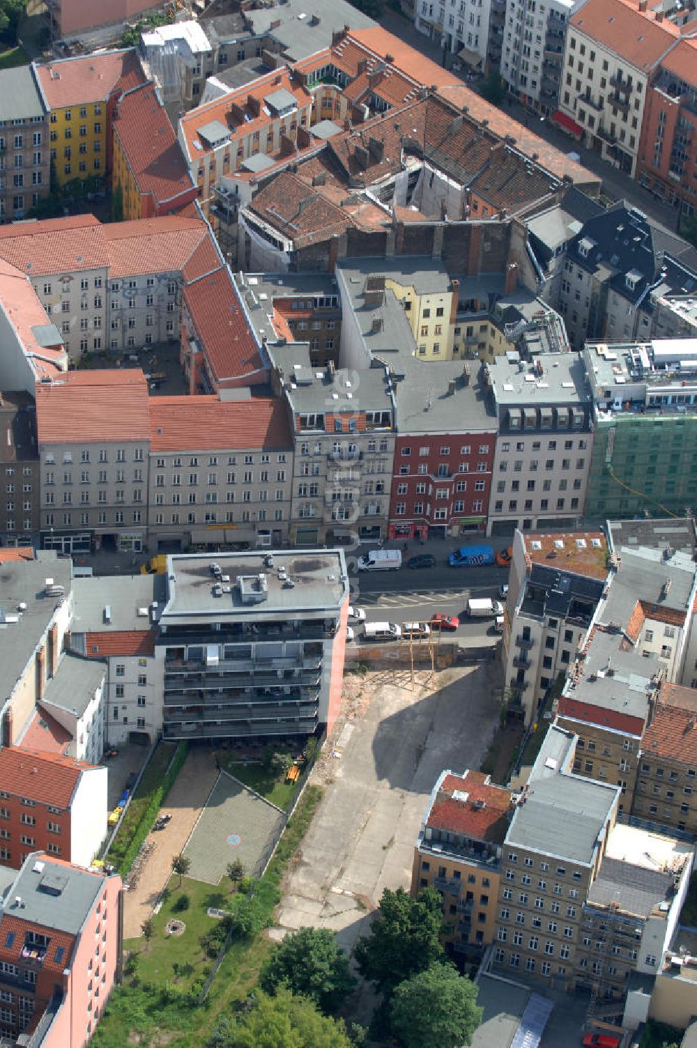 Berlin aus der Vogelperspektive: Wohngebiet an der Brunnenstrasse 194 in 10119 Berlin