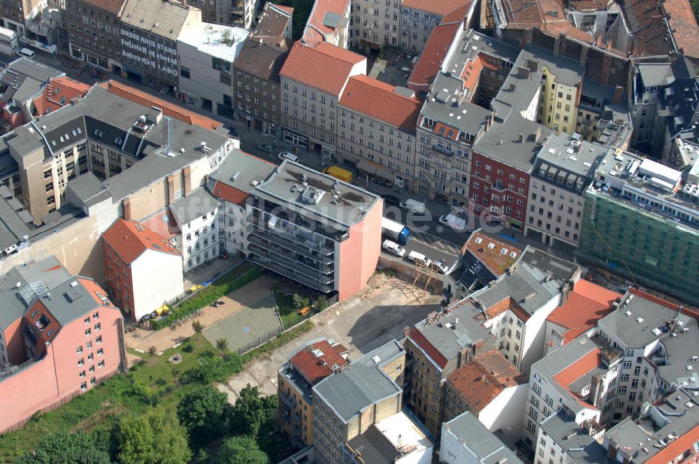 Luftaufnahme Berlin - Wohngebiet an der Brunnenstrasse 194 in 10119 Berlin