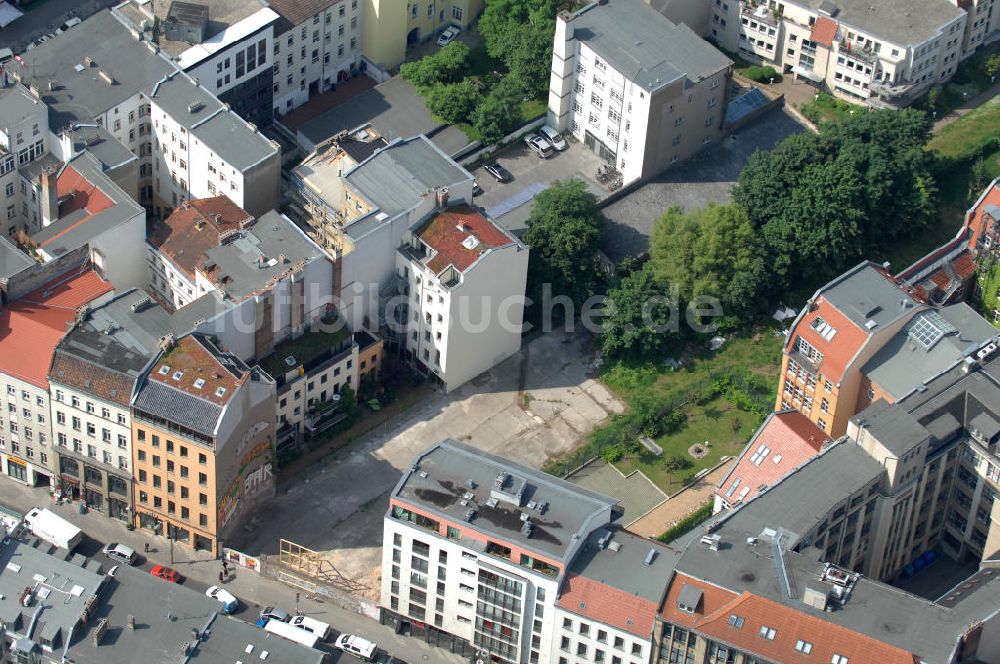 Berlin von oben - Wohngebiet an der Brunnenstrasse 194 in 10119 Berlin