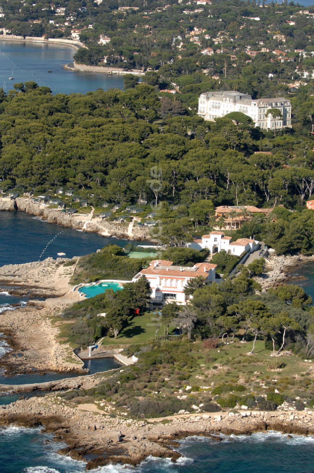 Luftbild Antibes - Wohngebiet am Cap d'Antibes im Stadtteil Juan-les-Pins von Antibes