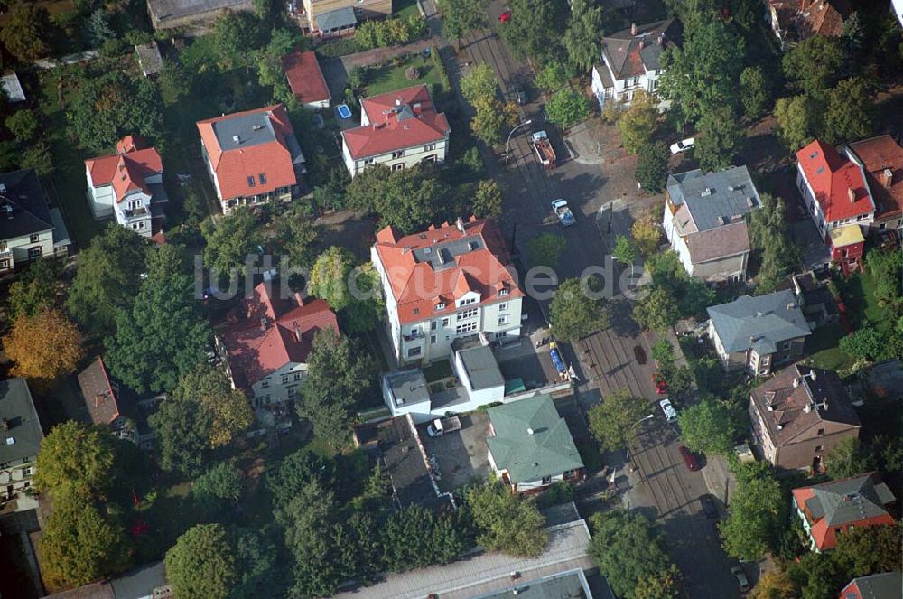 Luftaufnahme Berlin-Karlshorst - Wohngebiet an der Ehrlichstraße 39 / Ecke Üderseestraße in Berlin-Karlshorst