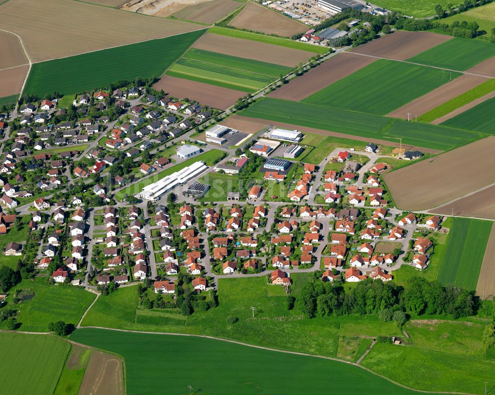 Achstetten aus der Vogelperspektive: Wohngebiet einer Einfamilienhaus- Siedlung in Achstetten im Bundesland Baden-Württemberg, Deutschland