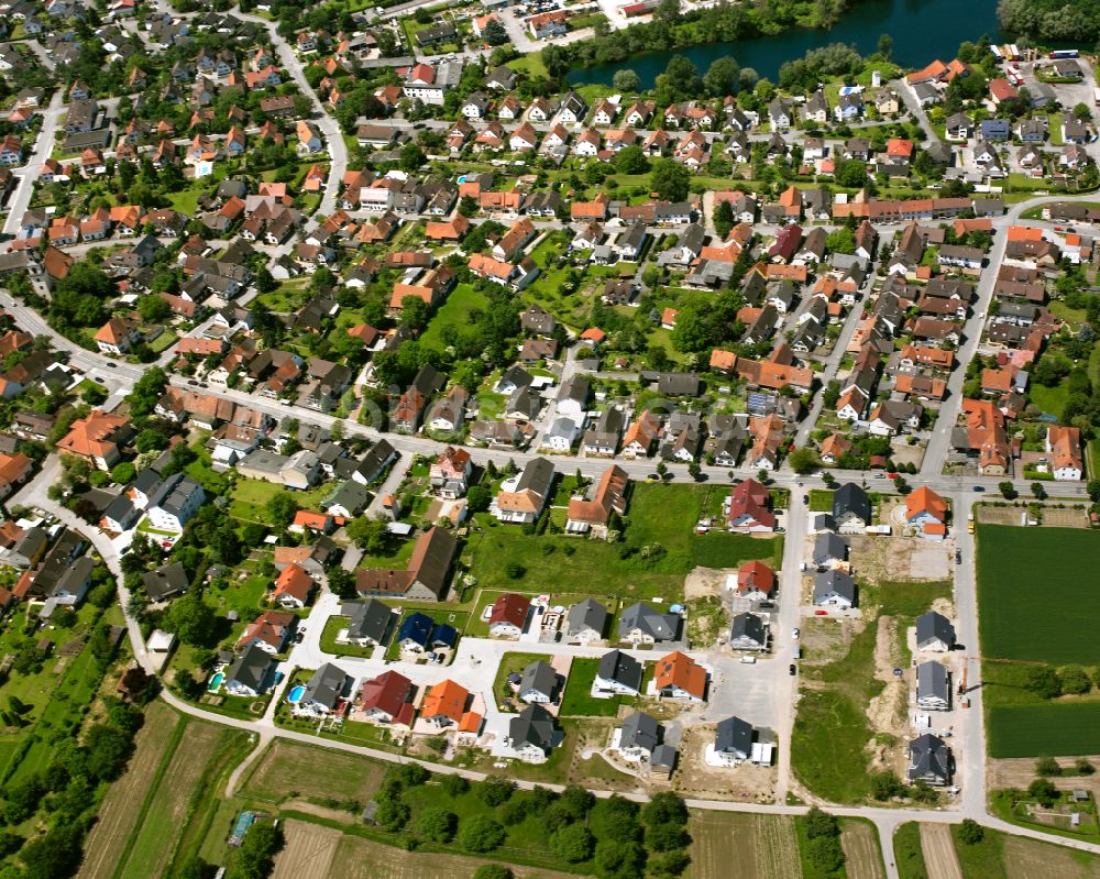 Auenheim von oben - Wohngebiet einer Einfamilienhaus- Siedlung in Auenheim im Bundesland Baden-Württemberg, Deutschland