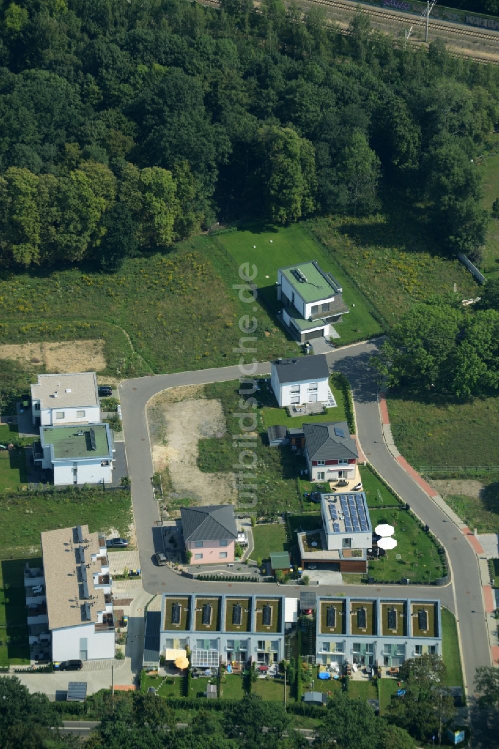 Markkleeberg aus der Vogelperspektive: Wohngebiet der Einfamilienhaus- Siedlung Am Auenwald in Markkleeberg im Bundesland Sachsen