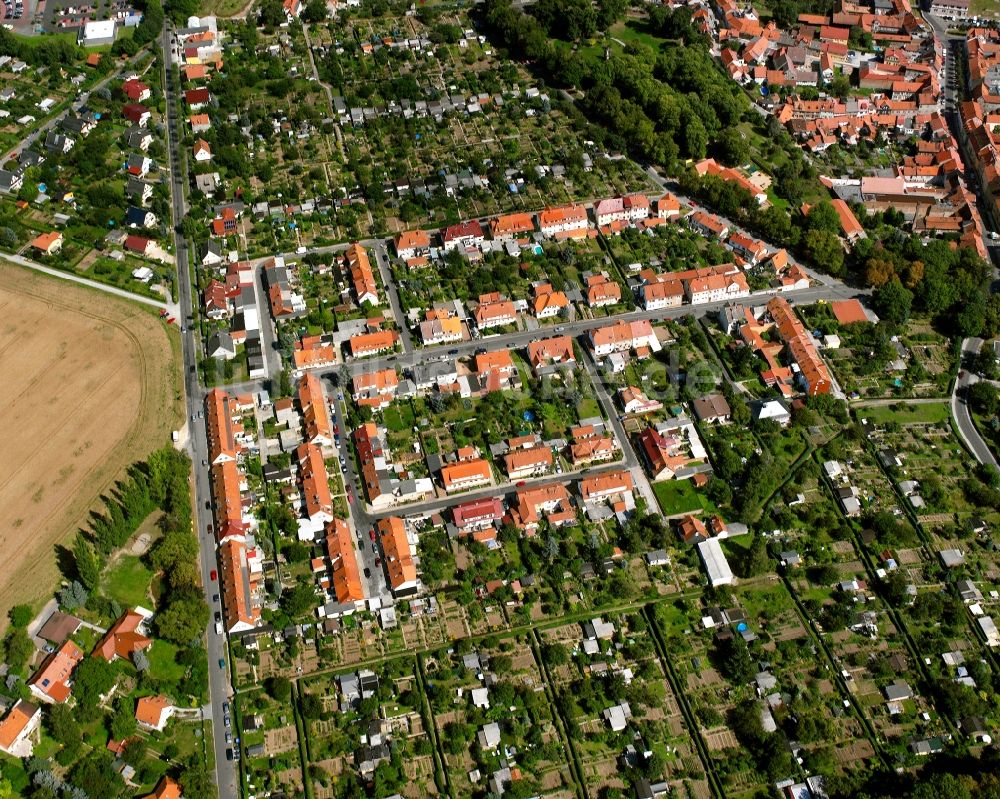 Bad Langensalza aus der Vogelperspektive: Wohngebiet einer Einfamilienhaus- Siedlung in Bad Langensalza im Bundesland Thüringen, Deutschland