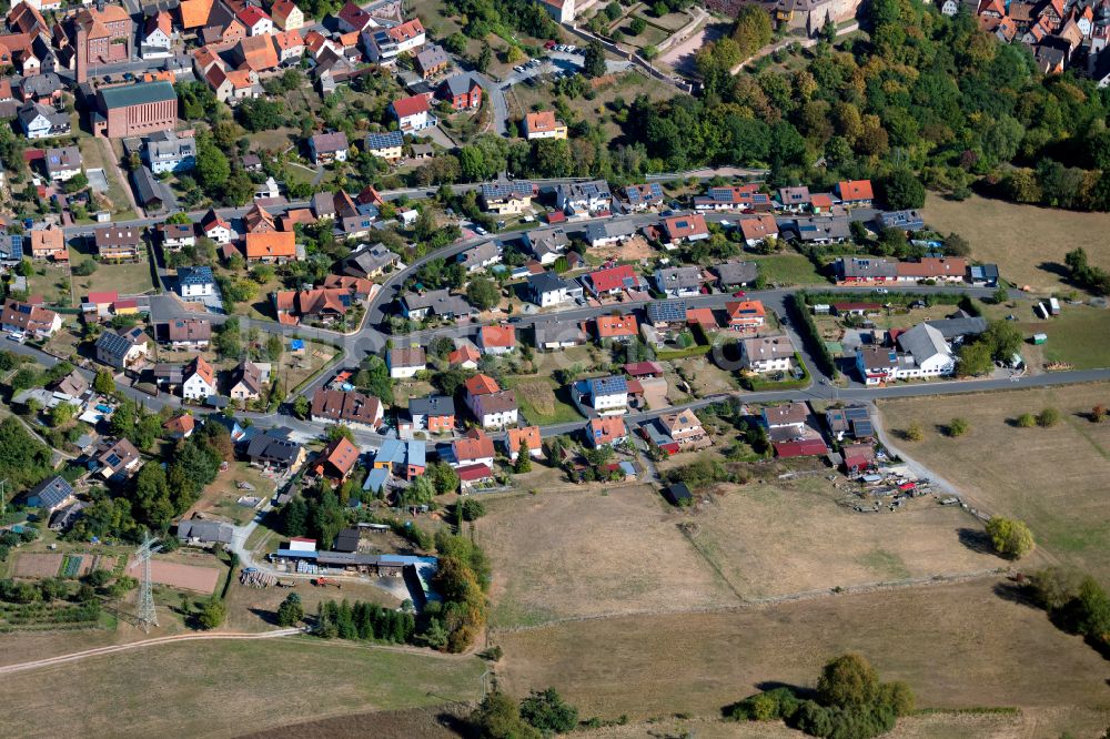 Bergrothenfels von oben - Wohngebiet einer Einfamilienhaus- Siedlung in Bergrothenfels im Bundesland Bayern, Deutschland