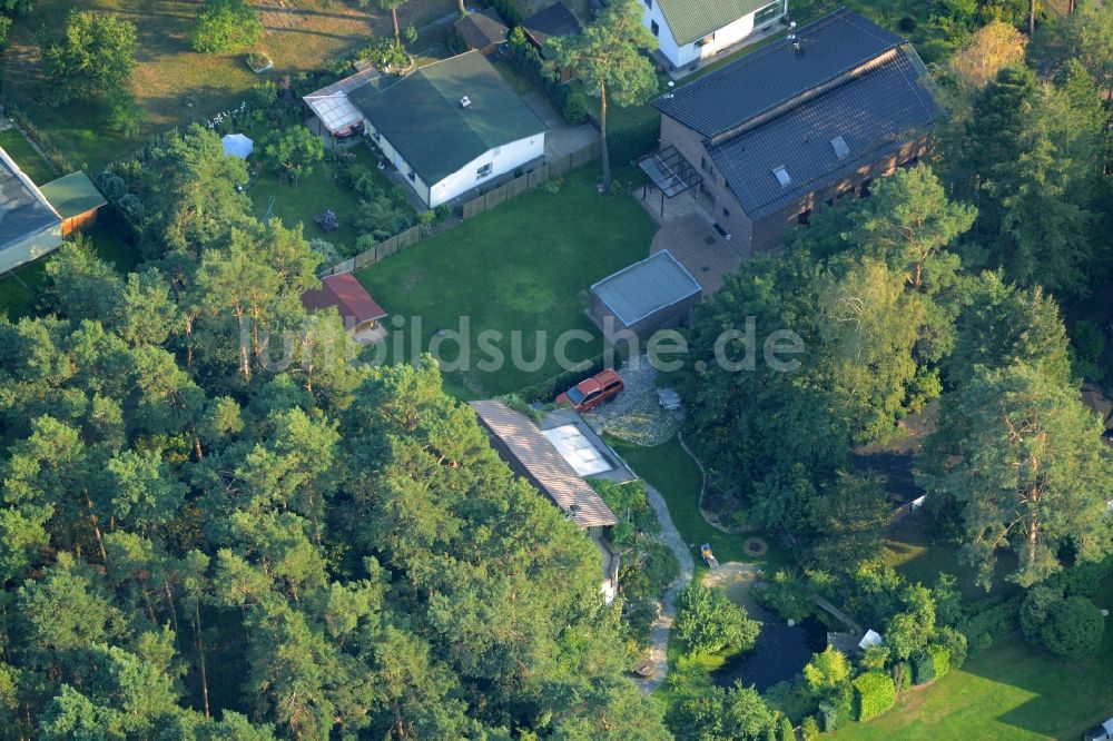 Luftbild Berlin - Wohngebiet einer Einfamilienhaus- Siedlung in Berlin