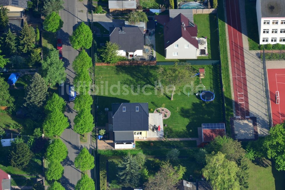 Luftbild Berlin Kaulsdorf - Wohngebiet einer Einfamilienhaus- Siedlung in Berlin- Kaulsdorf