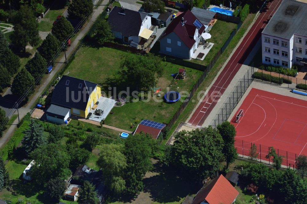 Luftaufnahme Berlin Kaulsdorf - Wohngebiet einer Einfamilienhaus- Siedlung in Berlin- Kaulsdorf