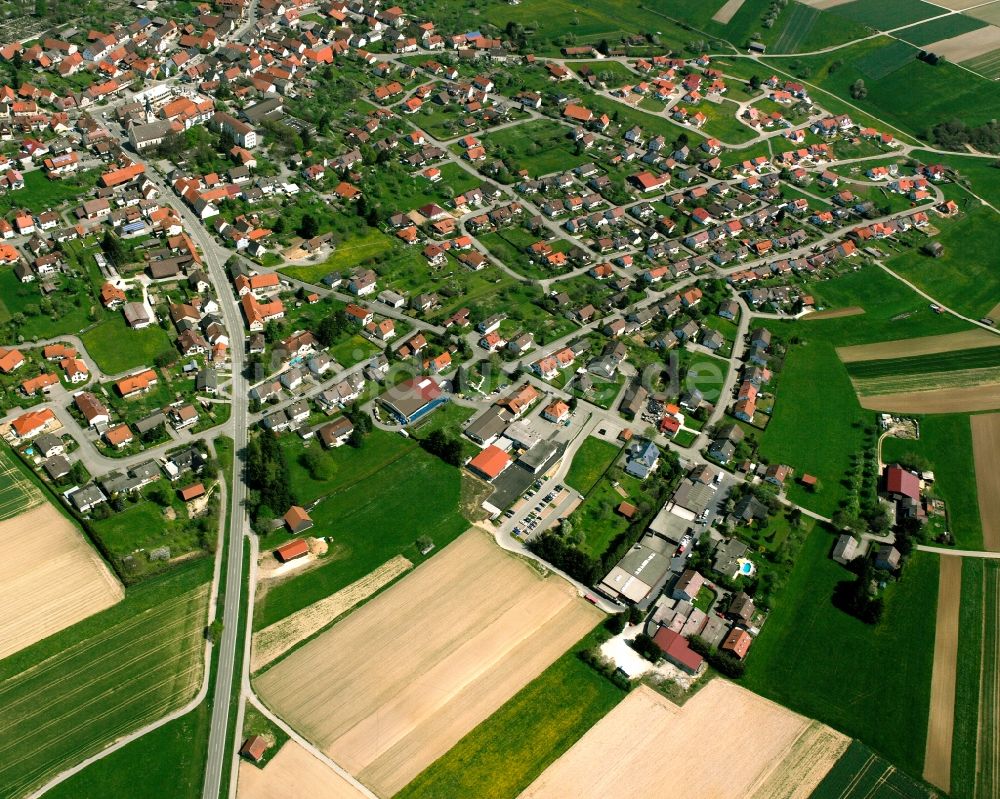 Böhmenkirch aus der Vogelperspektive: Wohngebiet einer Einfamilienhaus- Siedlung in Böhmenkirch im Bundesland Baden-Württemberg, Deutschland