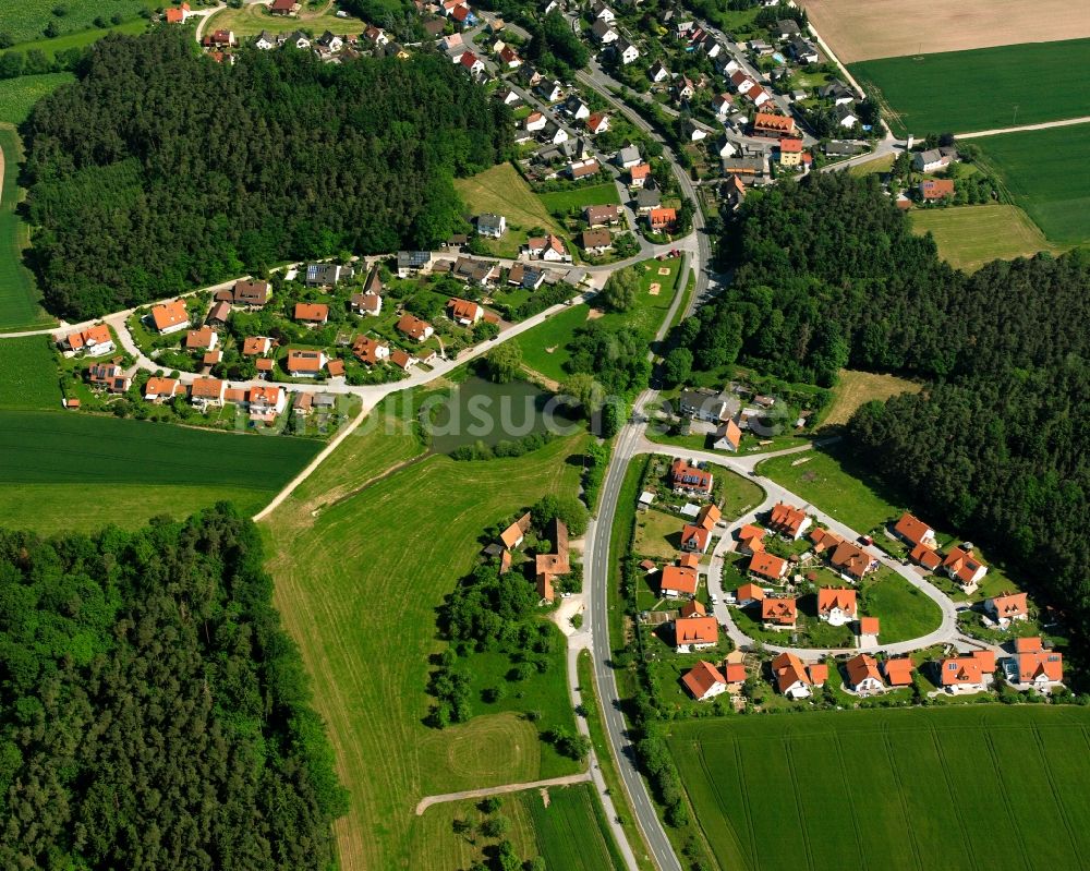 Luftaufnahme Bonnhof - Wohngebiet einer Einfamilienhaus- Siedlung in Bonnhof im Bundesland Bayern, Deutschland