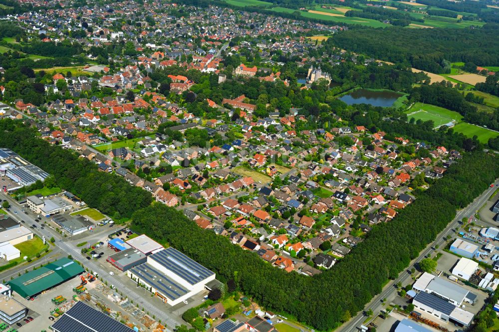 Borken aus der Vogelperspektive: Wohngebiet einer Einfamilienhaus- Siedlung in Borken im Bundesland Nordrhein-Westfalen, Deutschland