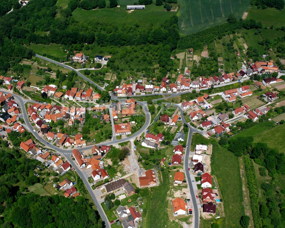 Brehme von oben - Wohngebiet einer Einfamilienhaus- Siedlung in Brehme im Bundesland Thüringen, Deutschland