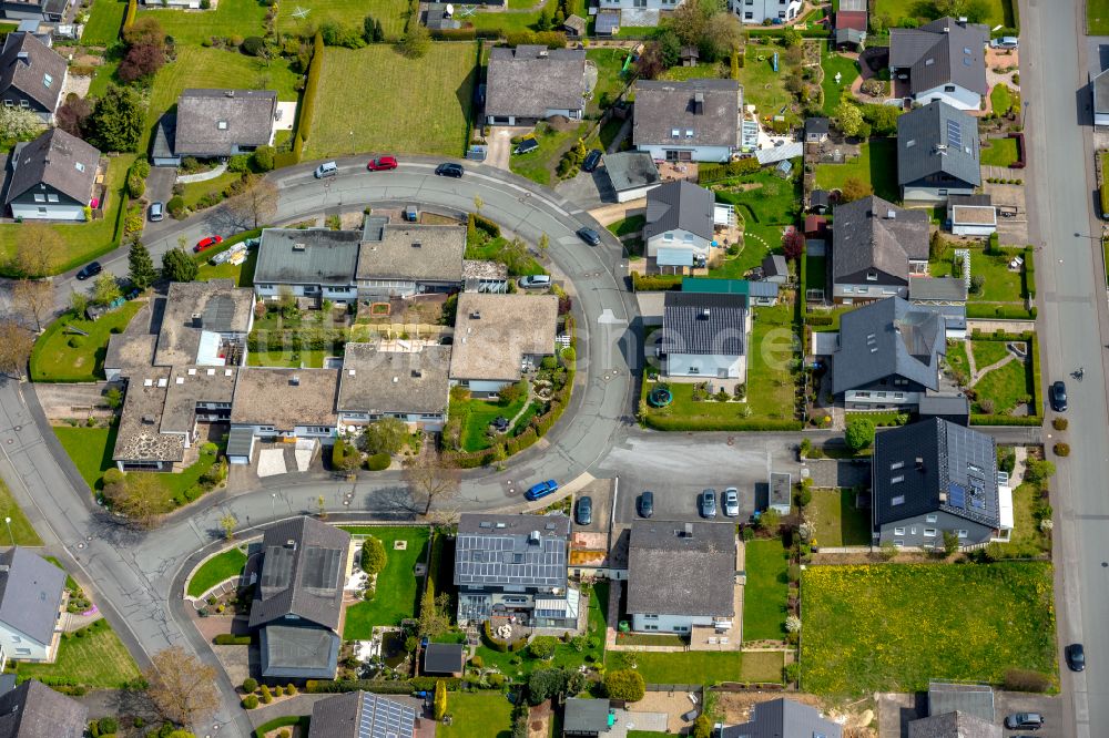 Luftbild Brilon - Wohngebiet einer Einfamilienhaus- Siedlung in Brilon im Bundesland Nordrhein-Westfalen, Deutschland