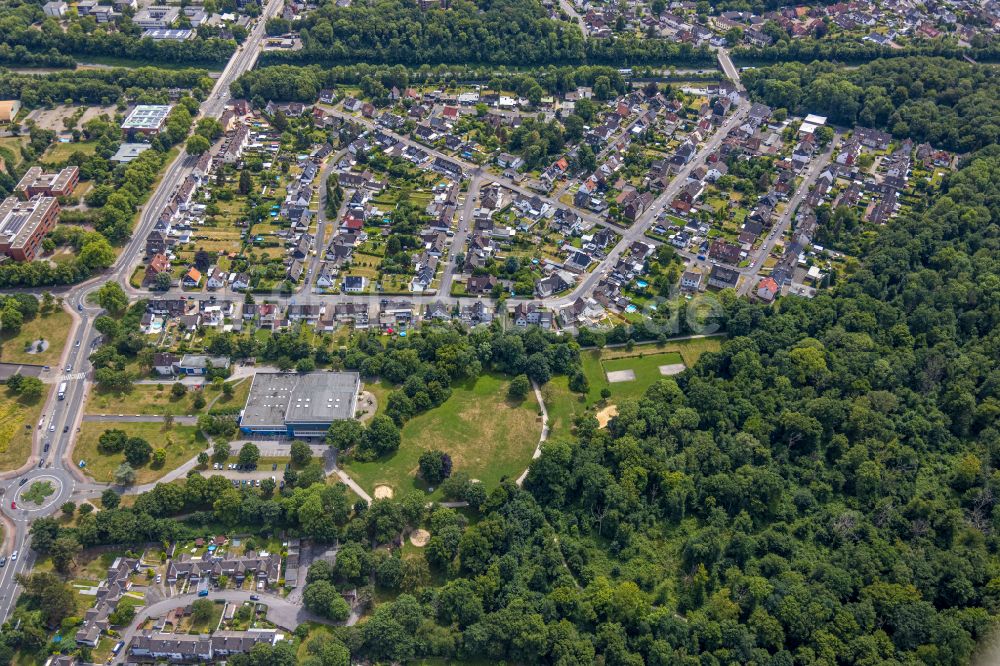 Castrop-Rauxel aus der Vogelperspektive: Wohngebiet einer Einfamilienhaus- Siedlung in Castrop-Rauxel im Bundesland Nordrhein-Westfalen, Deutschland