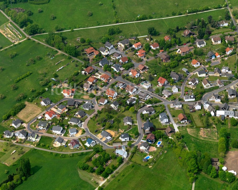 Luftbild Daubach - Wohngebiet einer Einfamilienhaus- Siedlung in Daubach im Bundesland Rheinland-Pfalz