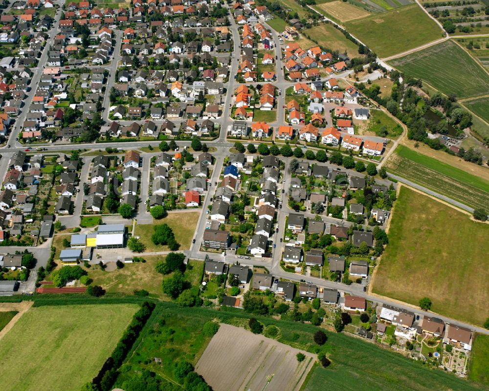 Luftaufnahme Dettenheim - Wohngebiet einer Einfamilienhaus- Siedlung in Dettenheim im Bundesland Baden-Württemberg, Deutschland