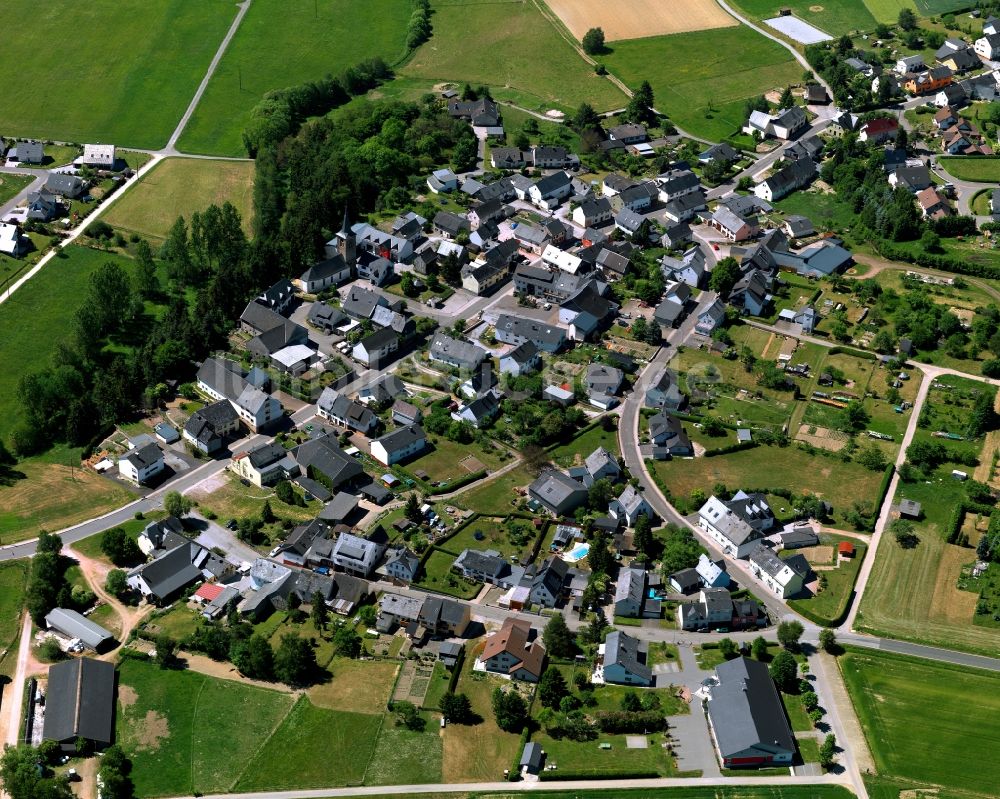 Dichtelbach aus der Vogelperspektive: Wohngebiet einer Einfamilienhaus- Siedlung in Dichtelbach im Bundesland Rheinland-Pfalz