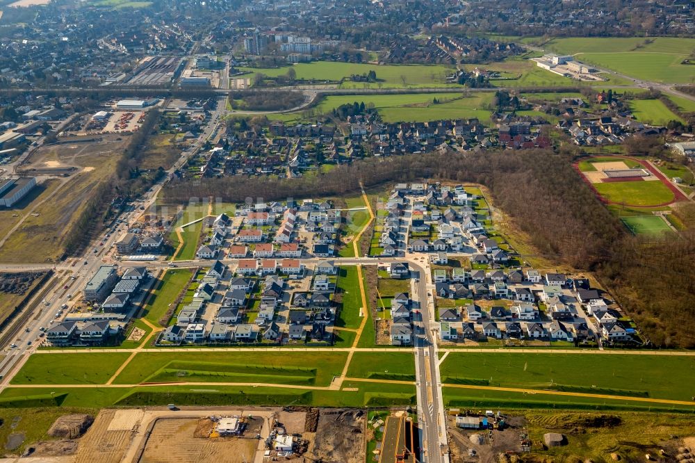 Luftbild Neukirchen-Vluyn - Wohngebiet der Einfamilienhaus- Siedlung Dicksche Heide in Neukirchen-Vluyn im Bundesland Nordrhein-Westfalen