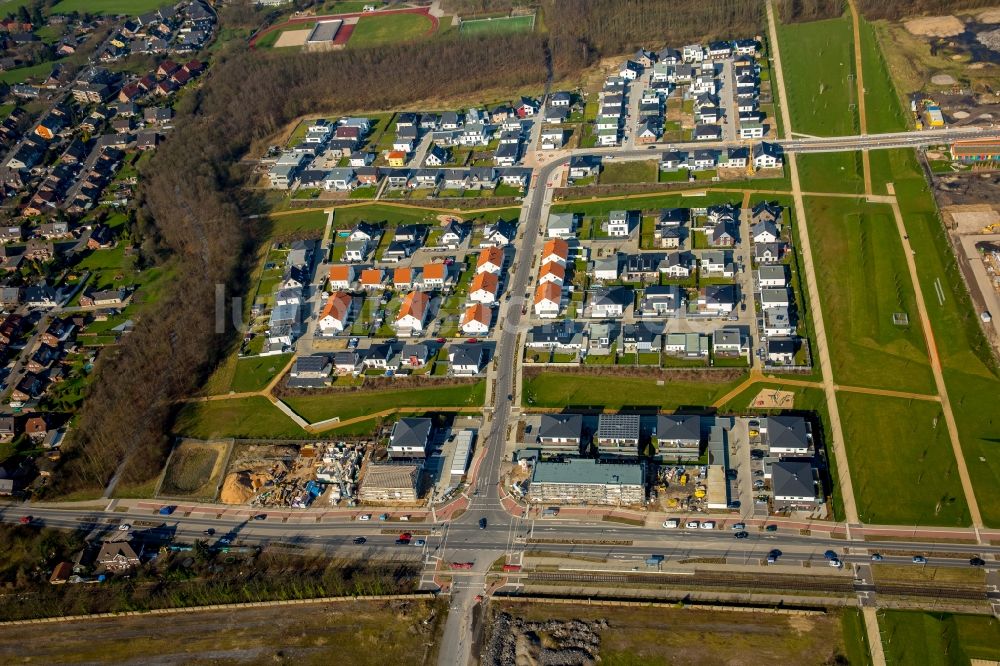 Neukirchen-Vluyn aus der Vogelperspektive: Wohngebiet der Einfamilienhaus- Siedlung Dicksche Heide in Neukirchen-Vluyn im Bundesland Nordrhein-Westfalen