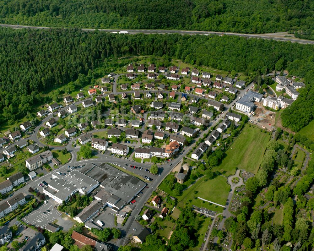 Dillenburg von oben - Wohngebiet einer Einfamilienhaus- Siedlung in Dillenburg im Bundesland Hessen, Deutschland