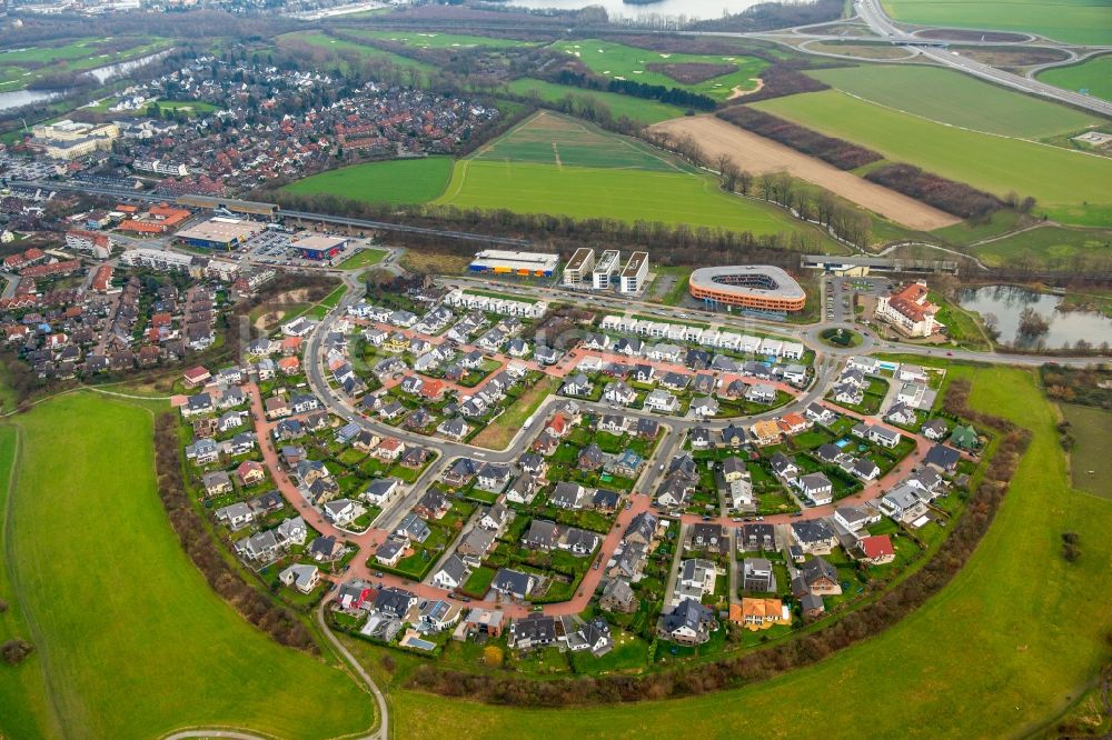 Duisburg von oben - Wohngebiet einer Einfamilienhaus- Siedlung in Duisburg im Bundesland Nordrhein-Westfalen