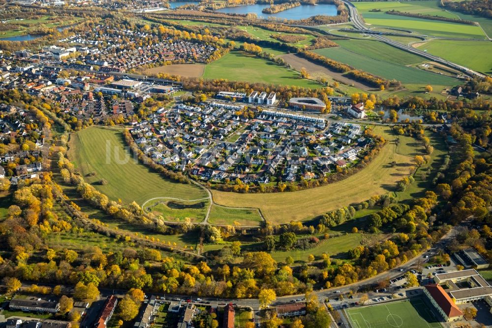 Duisburg aus der Vogelperspektive: Wohngebiet einer Einfamilienhaus- Siedlung in Duisburg im Bundesland Nordrhein-Westfalen