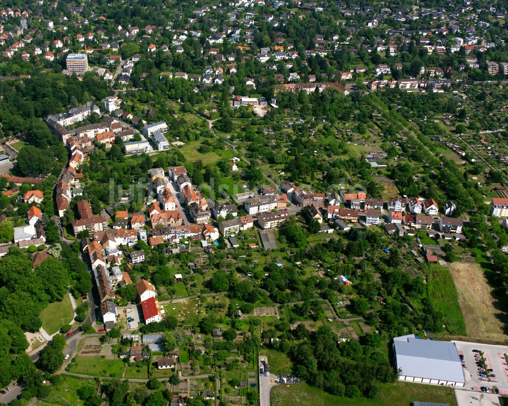 Durlach von oben - Wohngebiet einer Einfamilienhaus- Siedlung in Durlach im Bundesland Baden-Württemberg, Deutschland