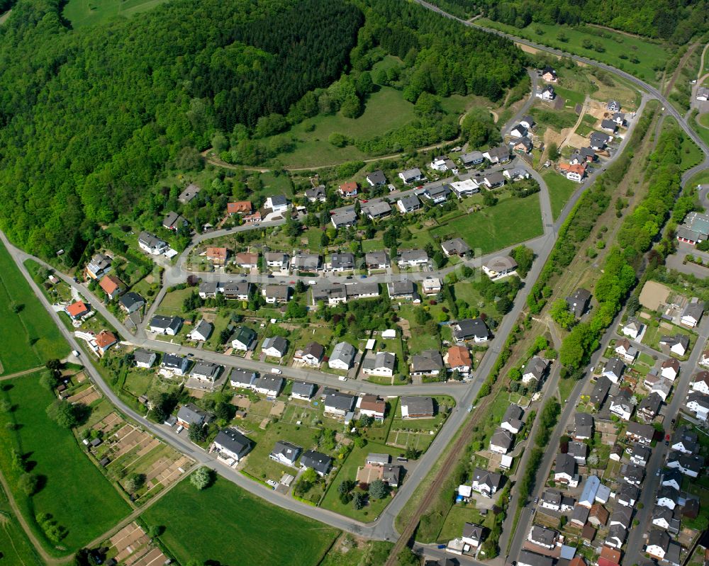 Eisemroth aus der Vogelperspektive: Wohngebiet einer Einfamilienhaus- Siedlung in Eisemroth im Bundesland Hessen, Deutschland