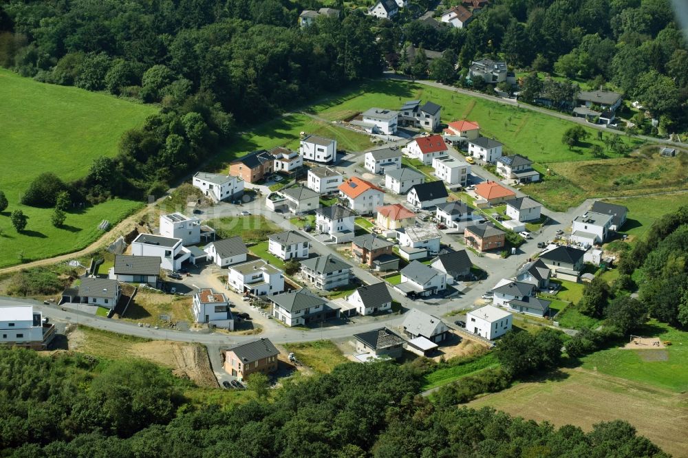 Luftaufnahme Wetzlar - Wohngebiet einer Einfamilienhaus- Siedlung Elsie-Kühn-Leitz Straße in Wetzlar im Bundesland Hessen, Deutschland