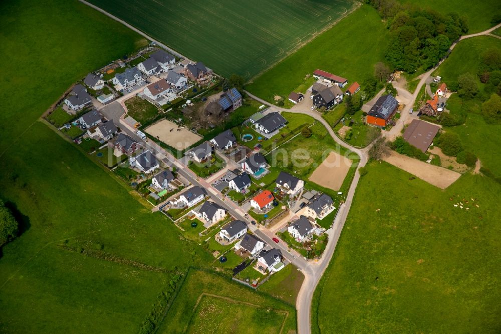 Ennepetal aus der Vogelperspektive: Wohngebiet einer Einfamilienhaus- Siedlung in Ennepetal im Bundesland Nordrhein-Westfalen